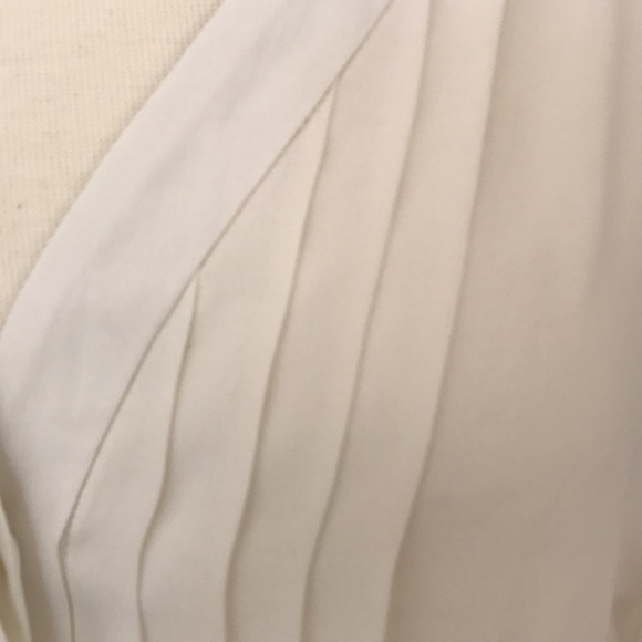 Ivory tank top - Picture 3 of 7